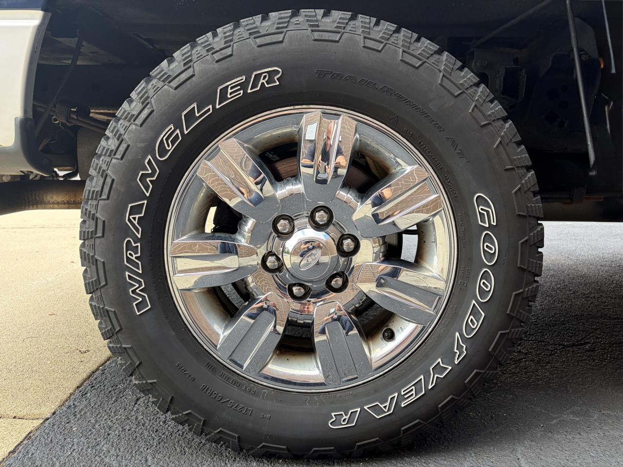 Ford F-150 4WD SuperCrew 145" XLT 2012