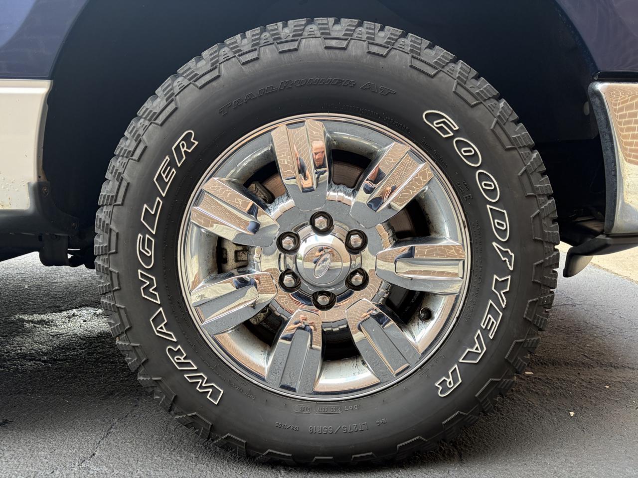 Ford F-150 4WD SuperCrew 145" XLT 2012
