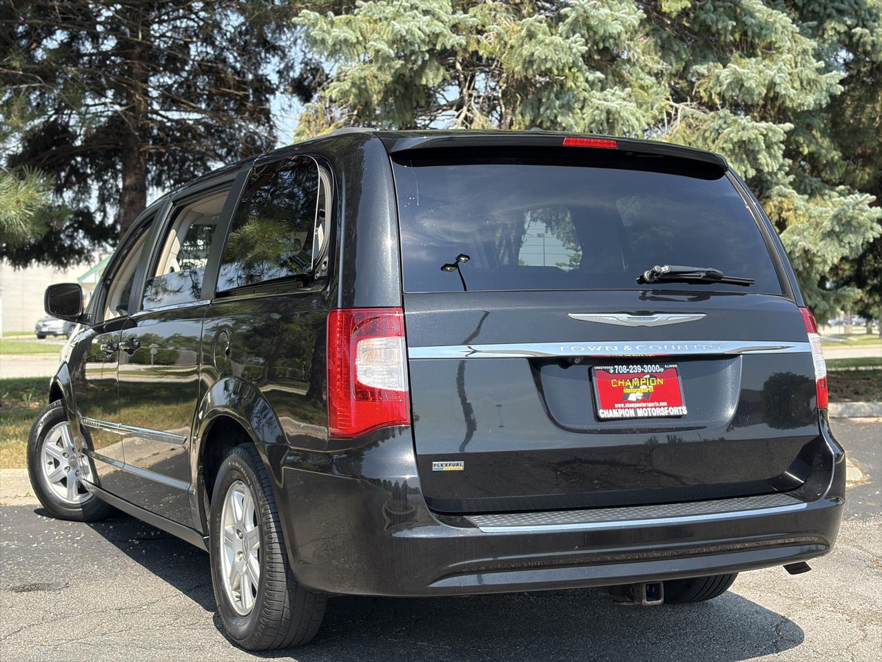 Chrysler Town & Country 4dr Wgn Touring 2013