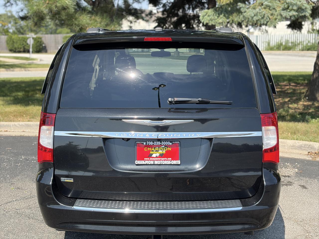 Chrysler Town & Country 4dr Wgn Touring 2013