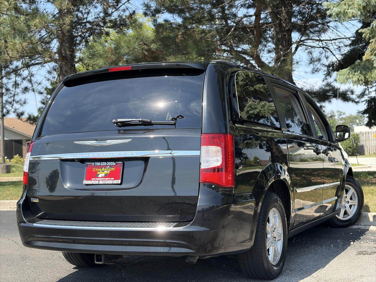 Chrysler Town & Country 4dr Wgn Touring 2013