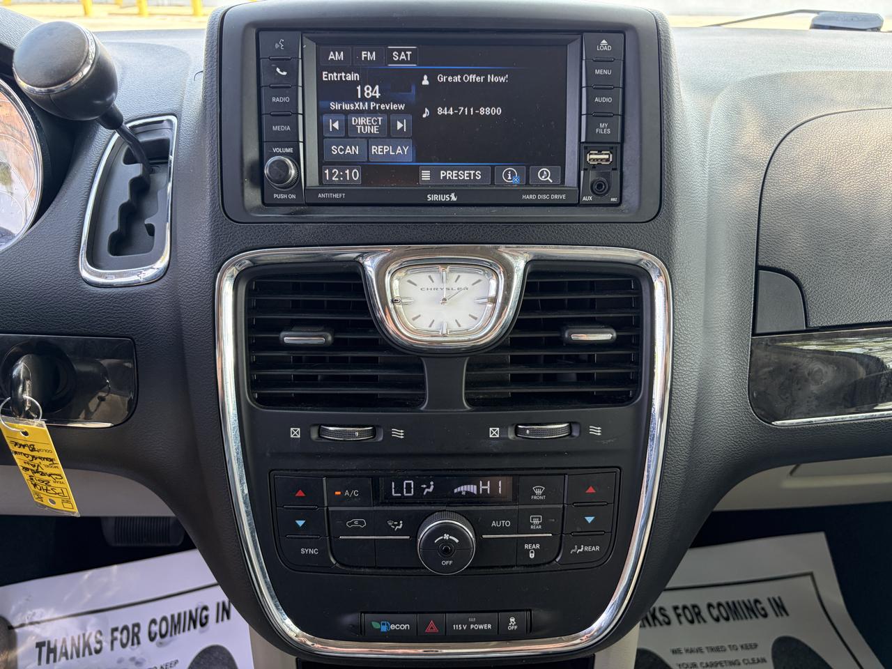 Chrysler Town & Country 4dr Wgn Touring 2013