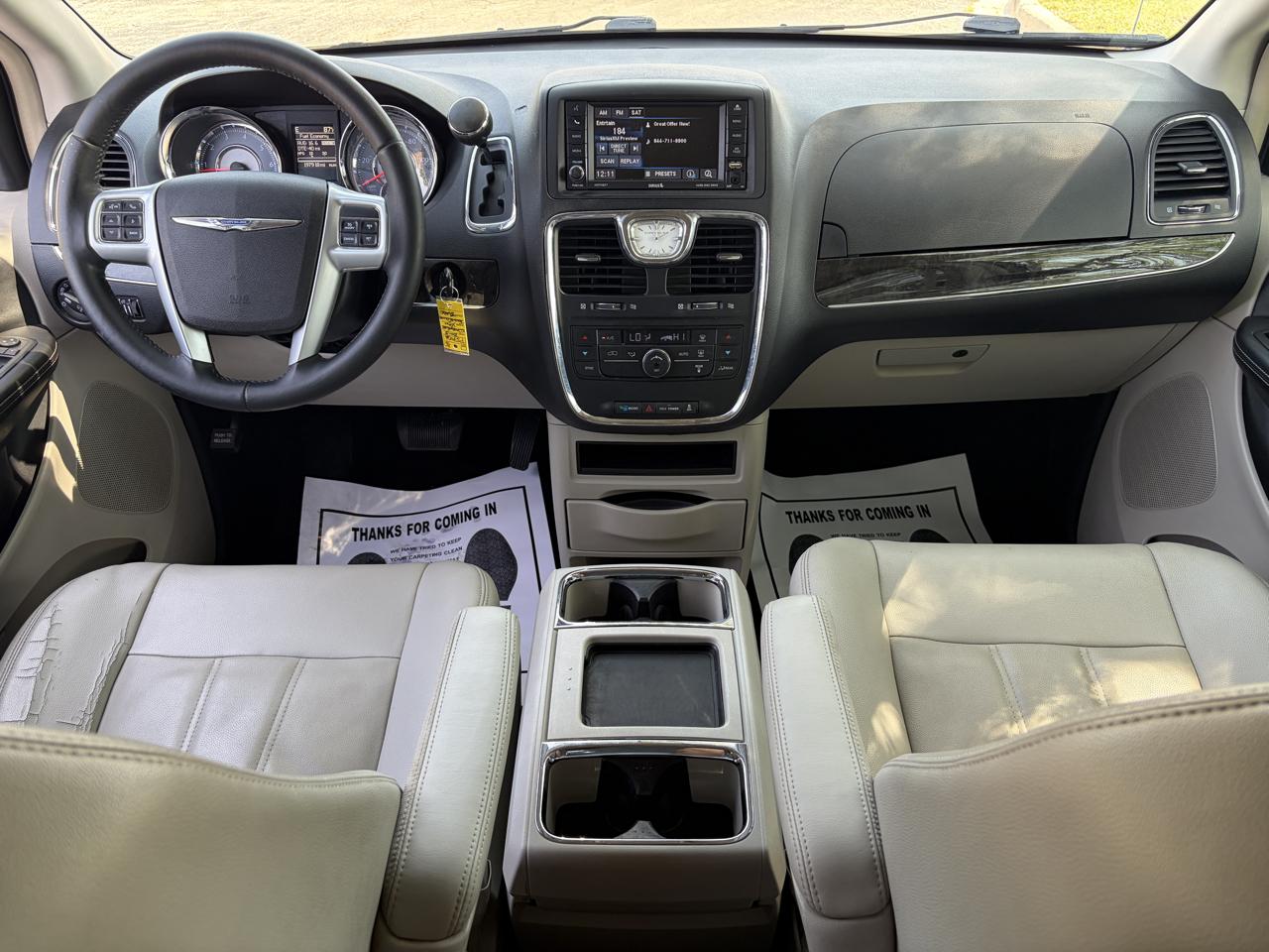 Chrysler Town & Country 4dr Wgn Touring 2013
