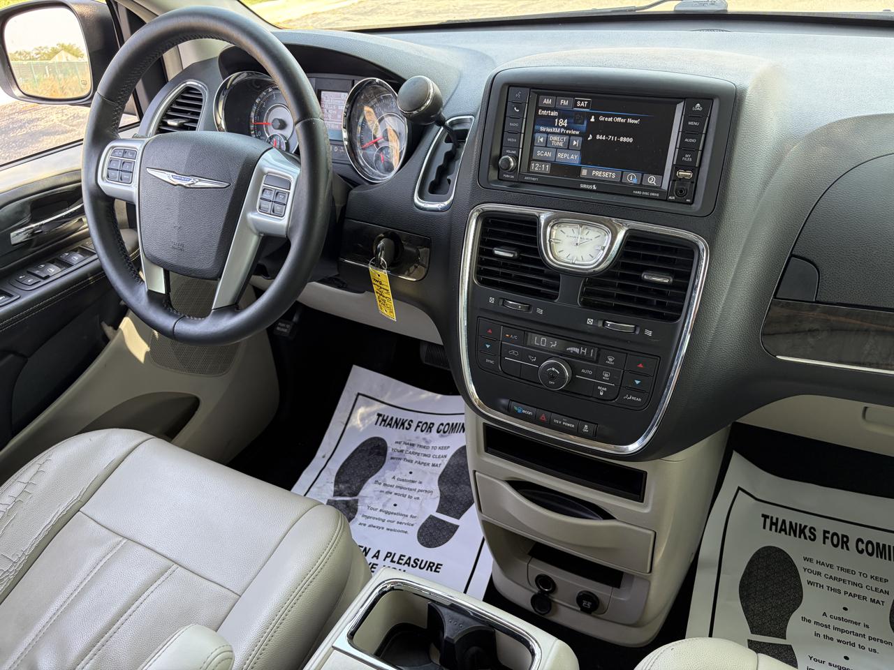 Chrysler Town & Country 4dr Wgn Touring 2013