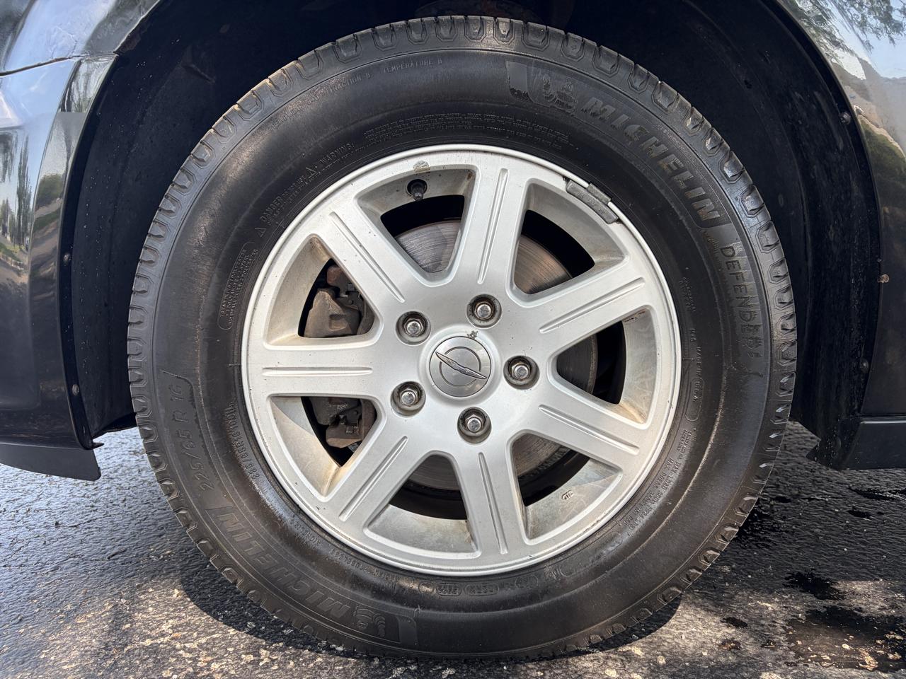 Chrysler Town & Country 4dr Wgn Touring 2013