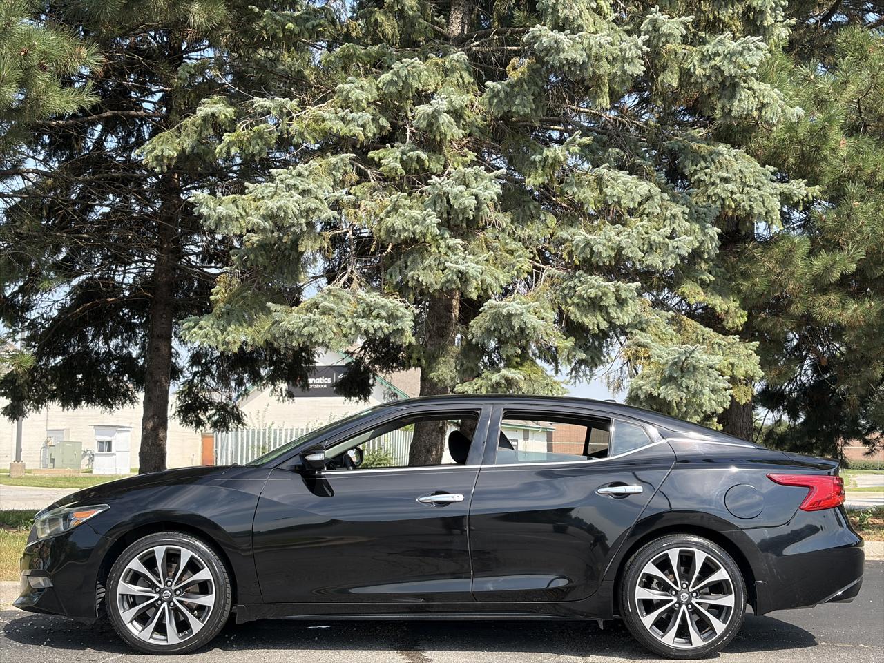 Nissan Maxima 4dr Sdn 3.5 SR 2016