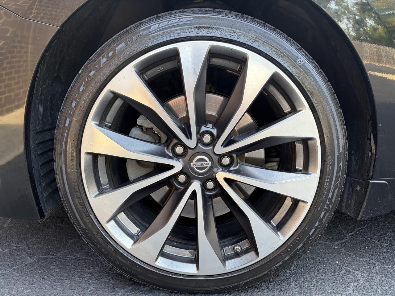 Nissan Maxima 4dr Sdn 3.5 SR 2016