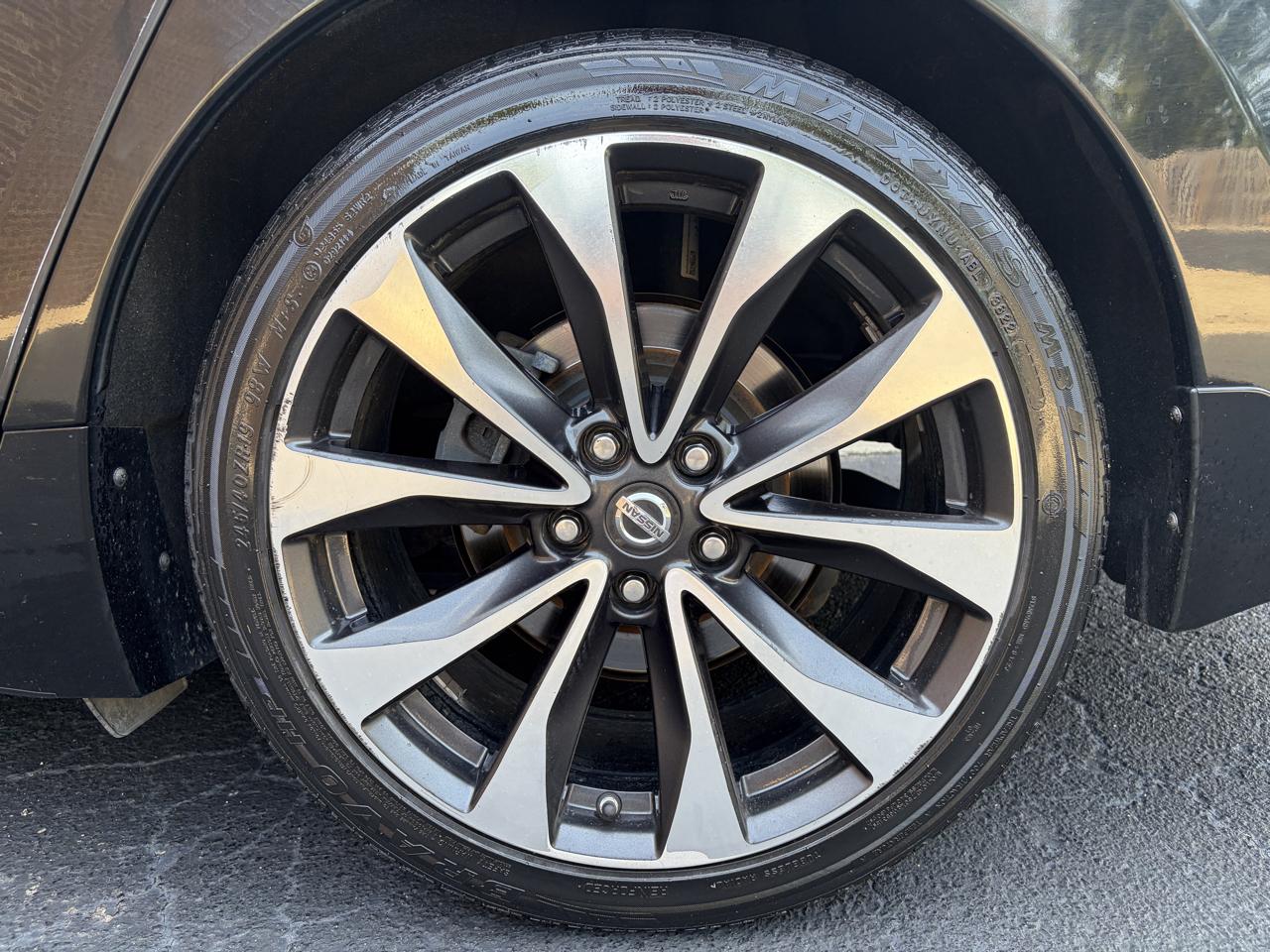 Nissan Maxima 4dr Sdn 3.5 SR 2016