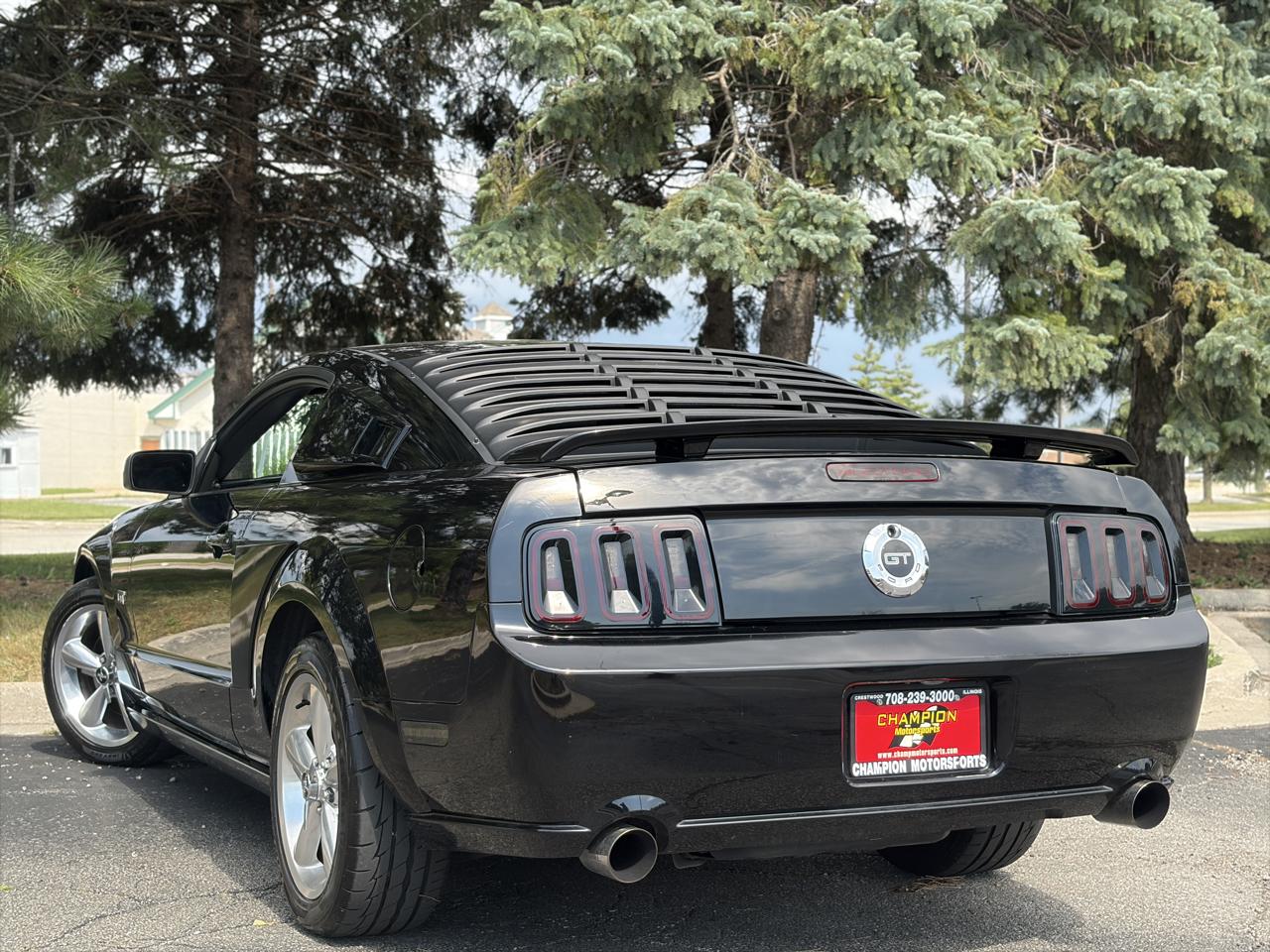 Ford Mustang 2dr Cpe GT Deluxe 2006