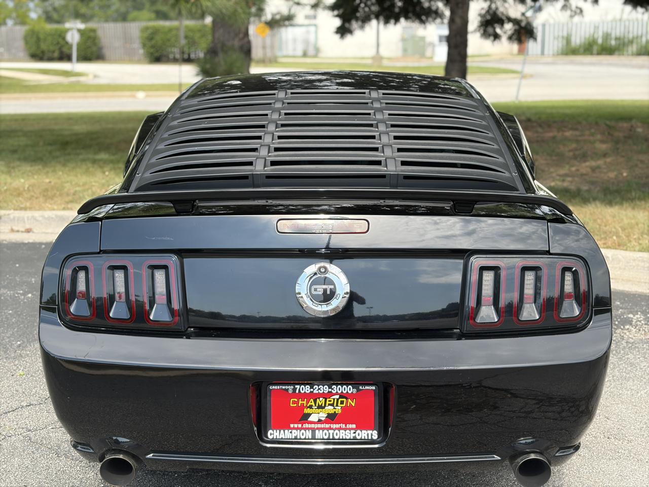 Ford Mustang 2dr Cpe GT Deluxe 2006