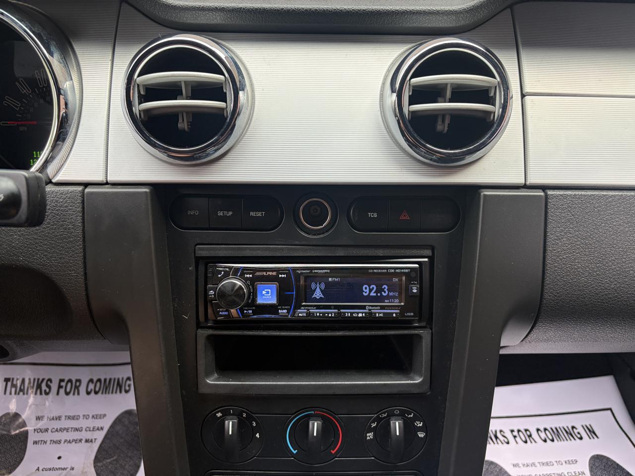 Ford Mustang 2dr Cpe GT Deluxe 2006