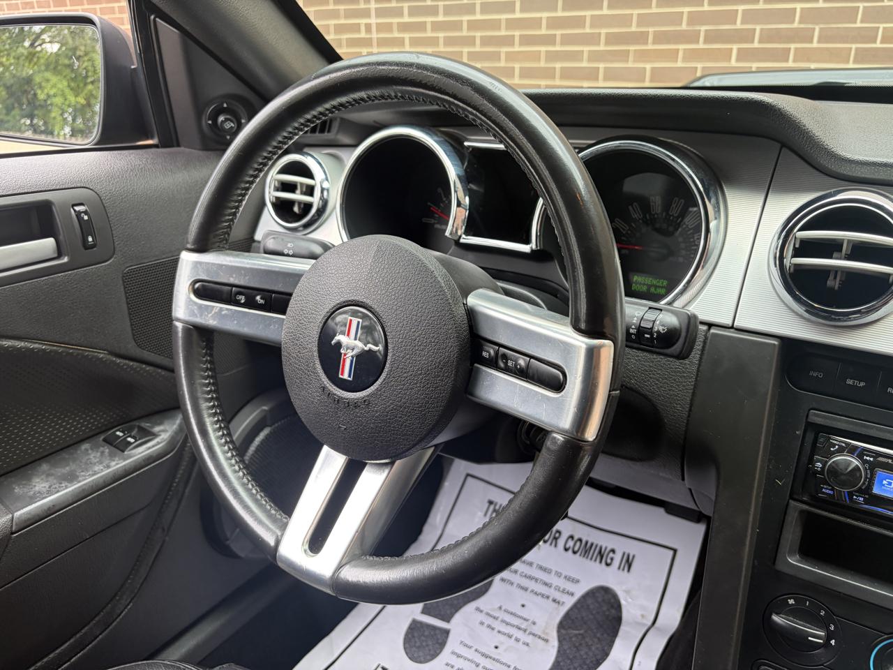 Ford Mustang 2dr Cpe GT Deluxe 2006