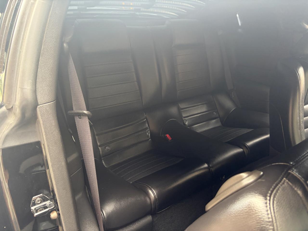 Ford Mustang 2dr Cpe GT Deluxe 2006