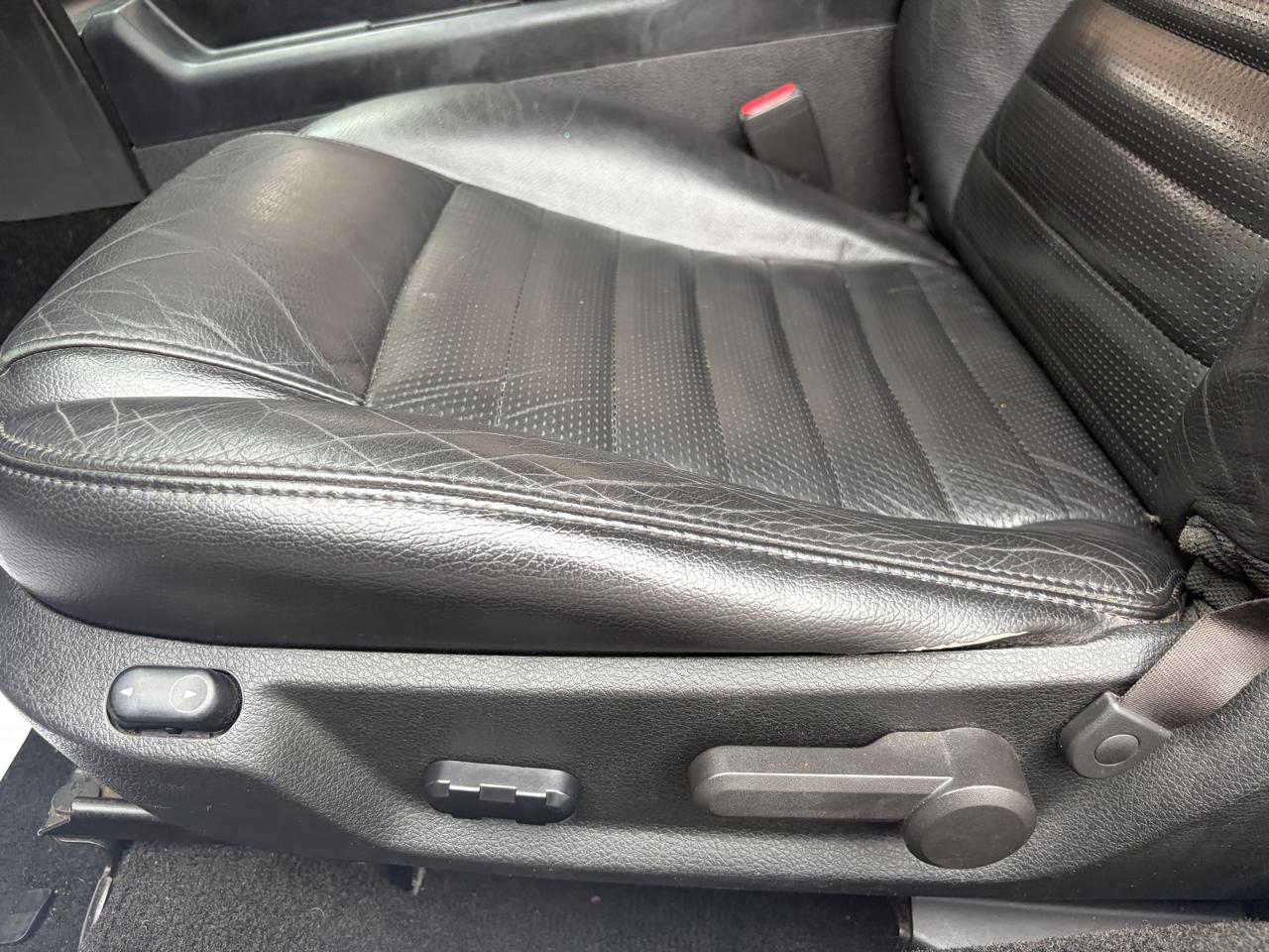 Ford Mustang 2dr Cpe GT Deluxe 2006