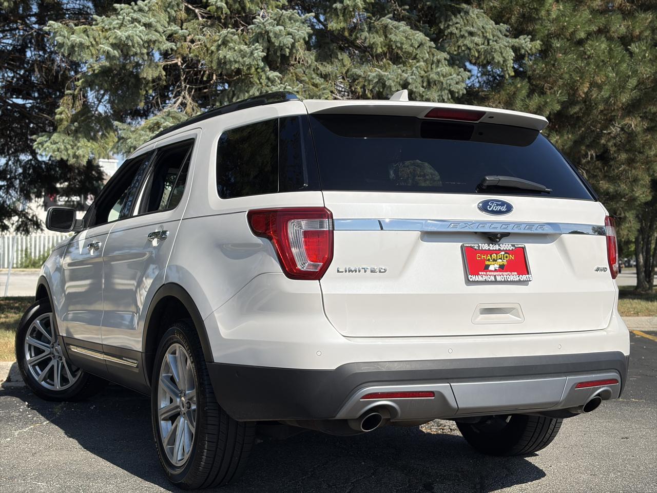 Ford Explorer Limited 4WD 2017