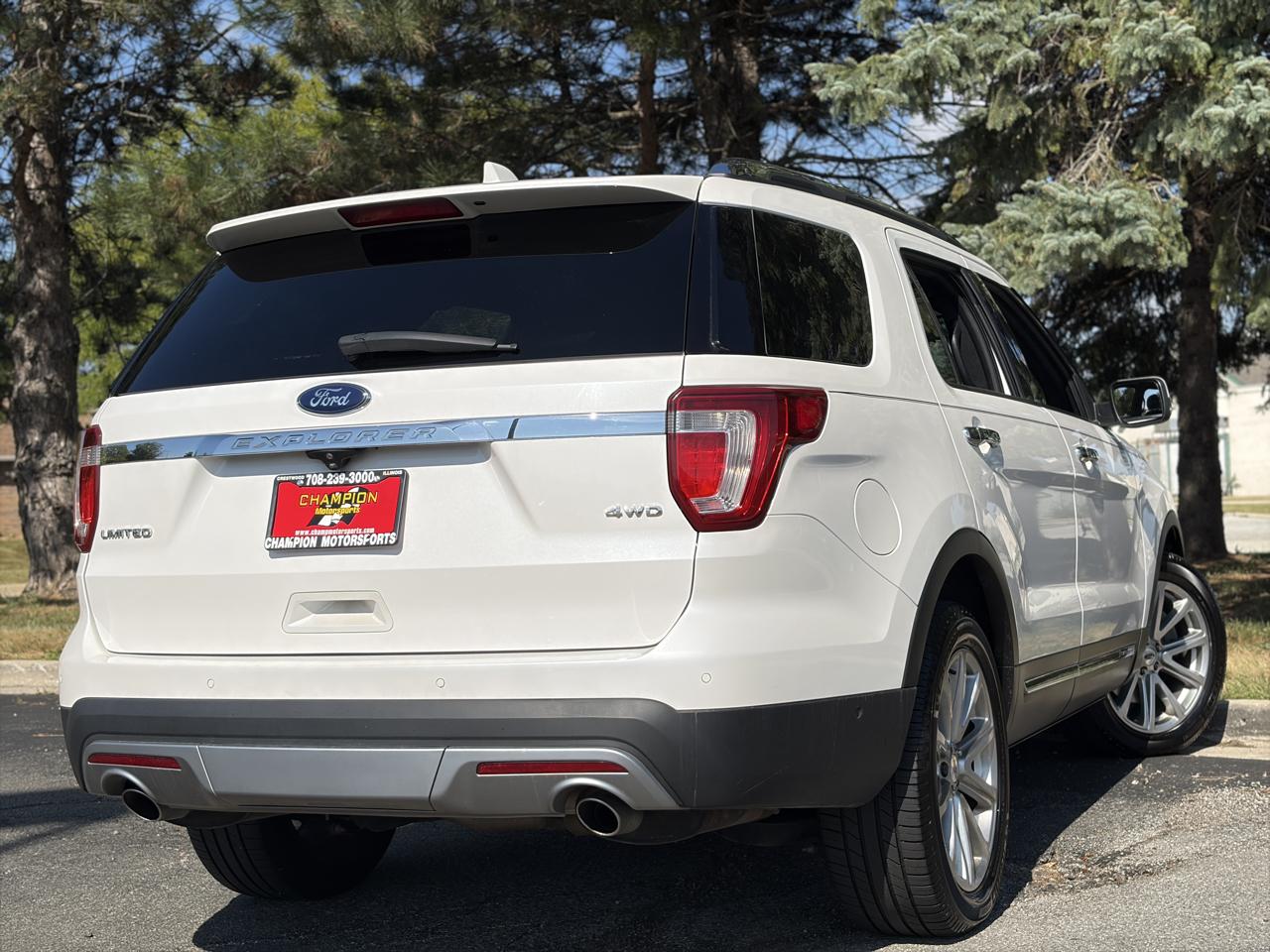 Ford Explorer Limited 4WD 2017