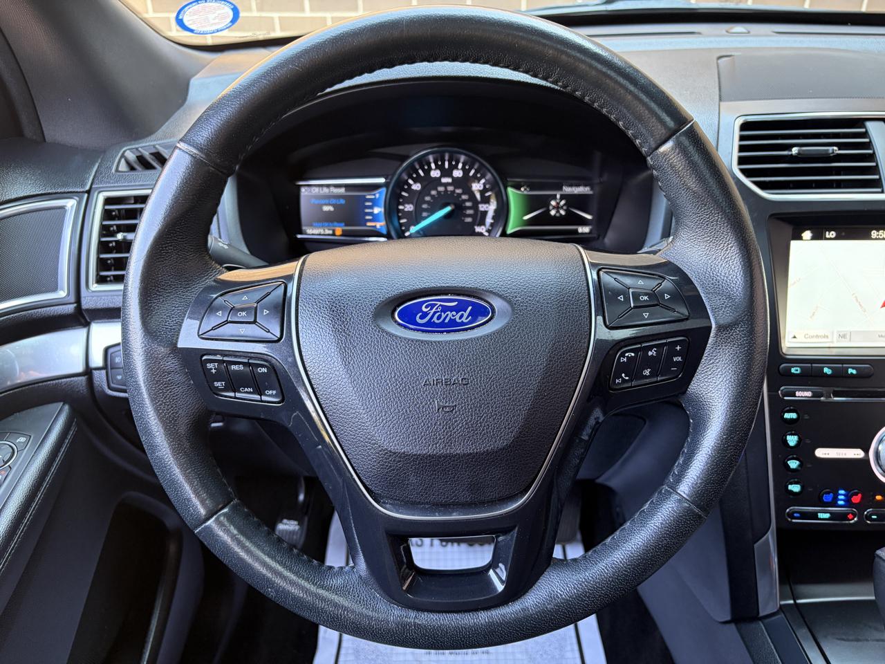 Ford Explorer Limited 4WD 2017