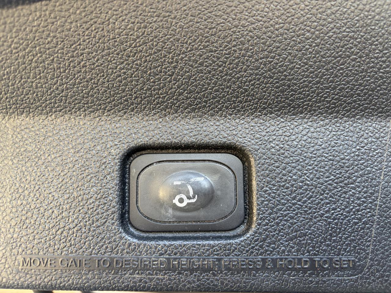Ford Explorer Limited 4WD 2017