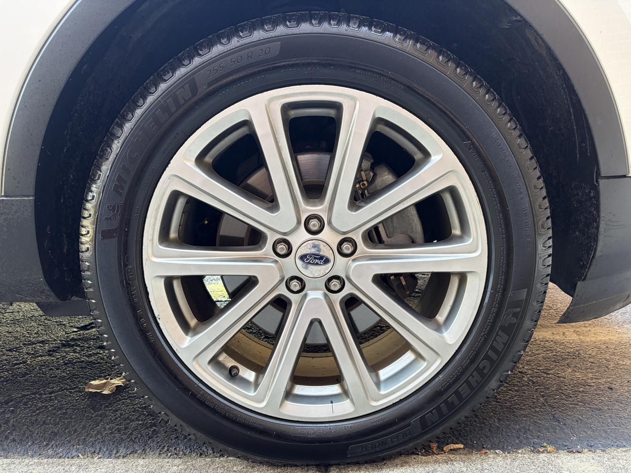Ford Explorer Limited 4WD 2017