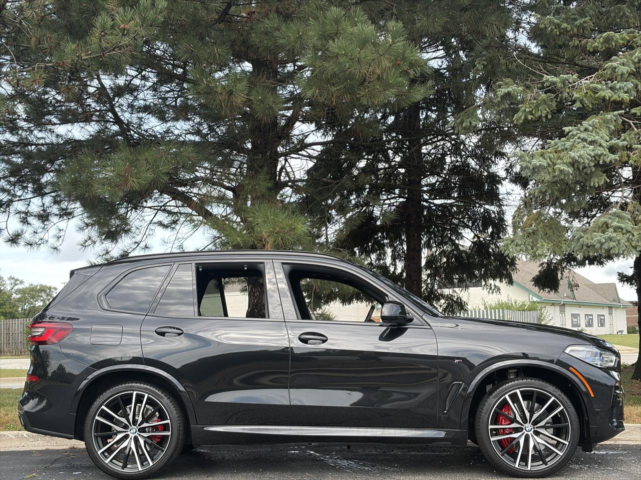 BMW X5 M50i Sports Activity Vehicle 2023