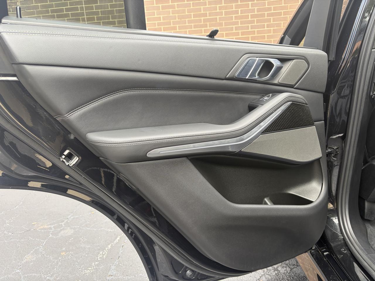 BMW X5 M50i Sports Activity Vehicle 2023