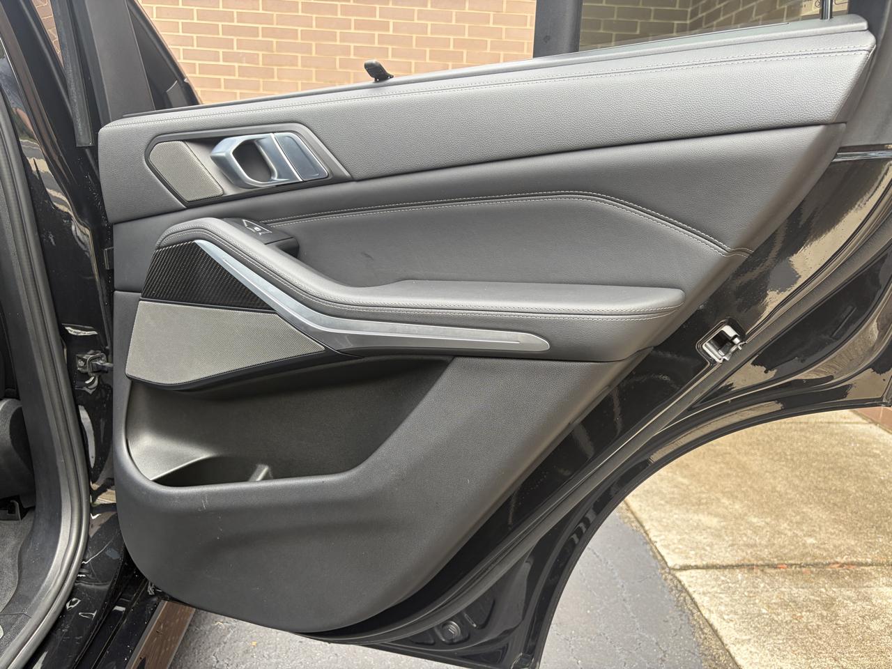 BMW X5 M50i Sports Activity Vehicle 2023