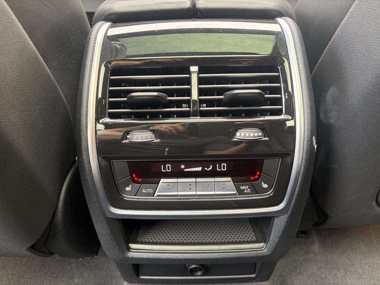 BMW X5 M50i Sports Activity Vehicle 2023