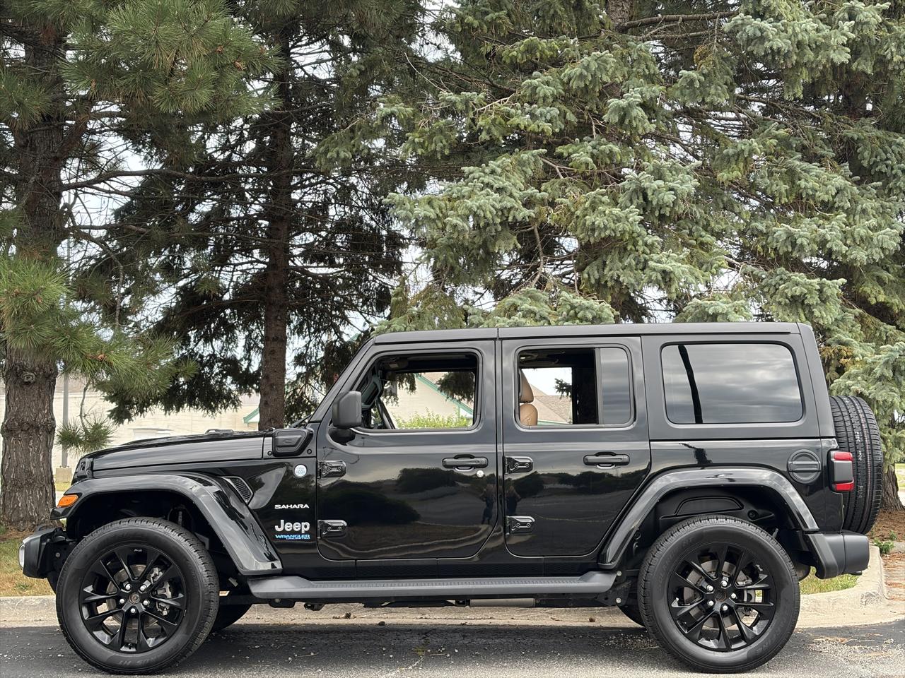 Jeep Wrangler 4xe Unlimited Sahara 4x4 2021