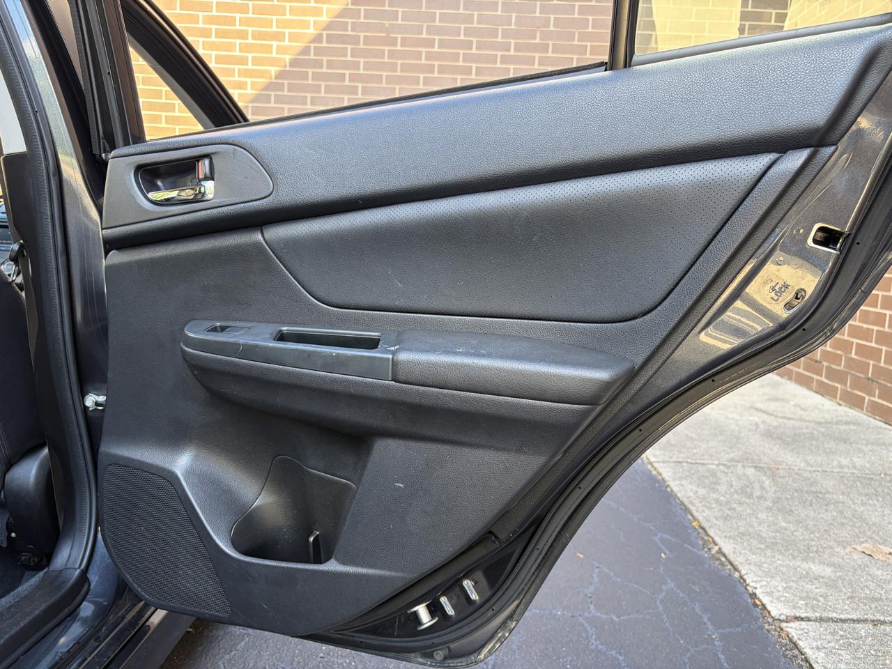 Subaru Impreza Wagon 5dr Auto 2.0i Sport Limited 2012