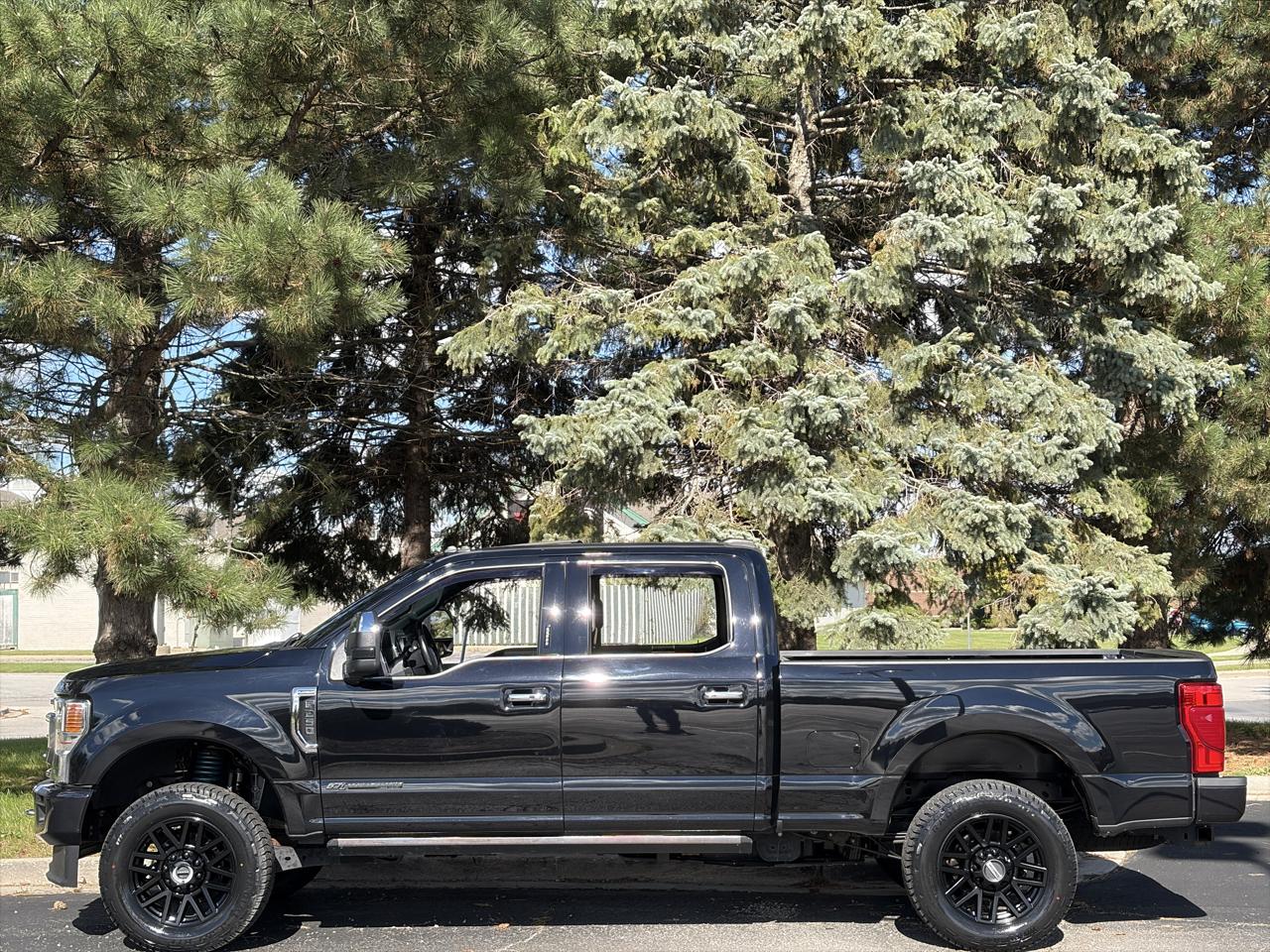 Ford Super Duty F-250 SRW Platinum 4WD Crew Cab 6.75' Box 2022