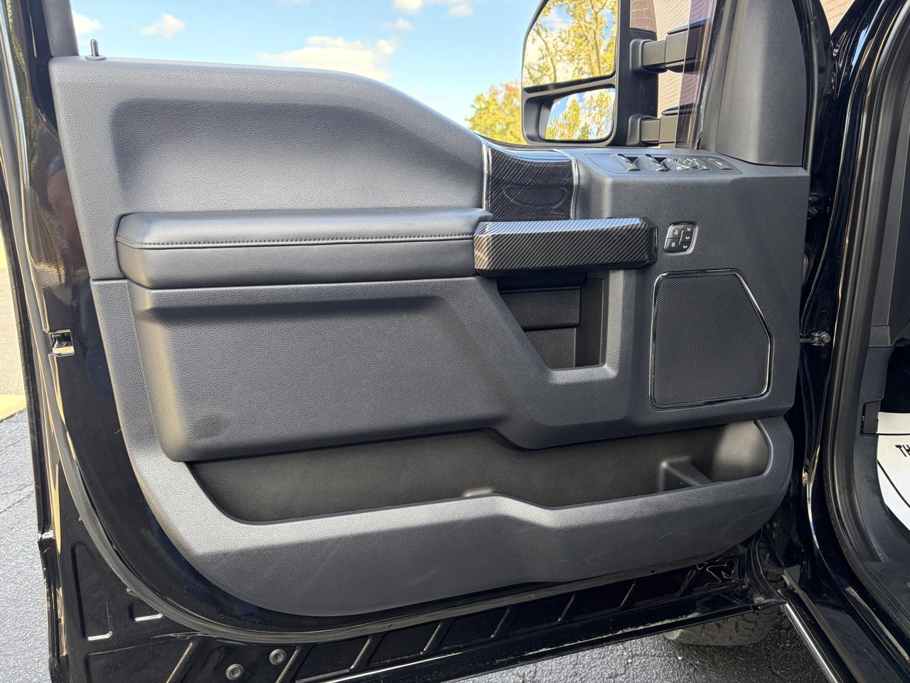 Ford Super Duty F-250 SRW Platinum 4WD Crew Cab 6.75' Box 2022