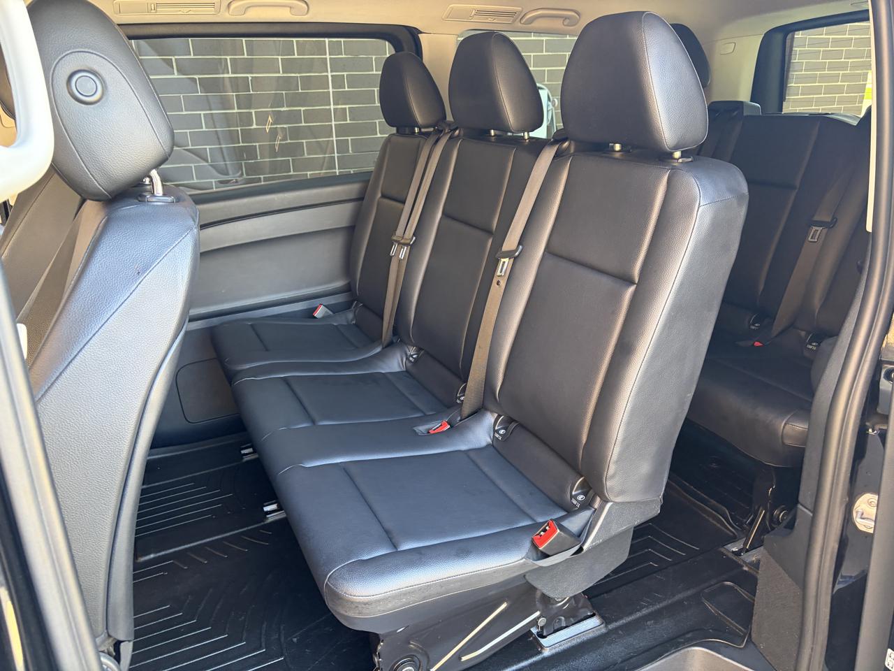 Mercedes-Benz Metris Passenger Van Standard Roof 126" Wheelbase 2018