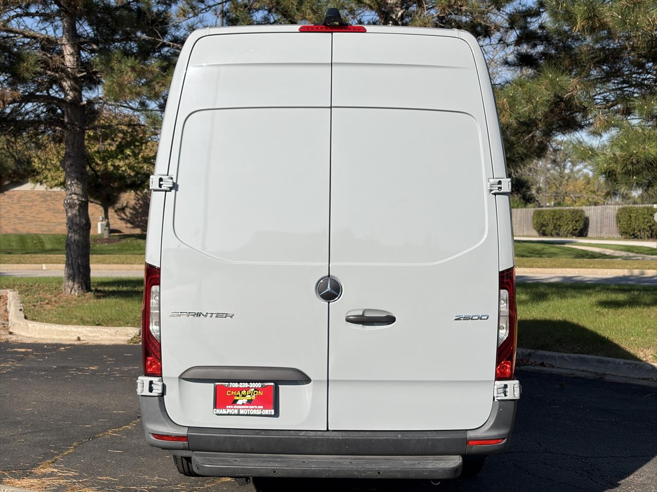 Mercedes-Benz Sprinter Van 2500 High Roof I4 Diesel HO 170" RWD 2024