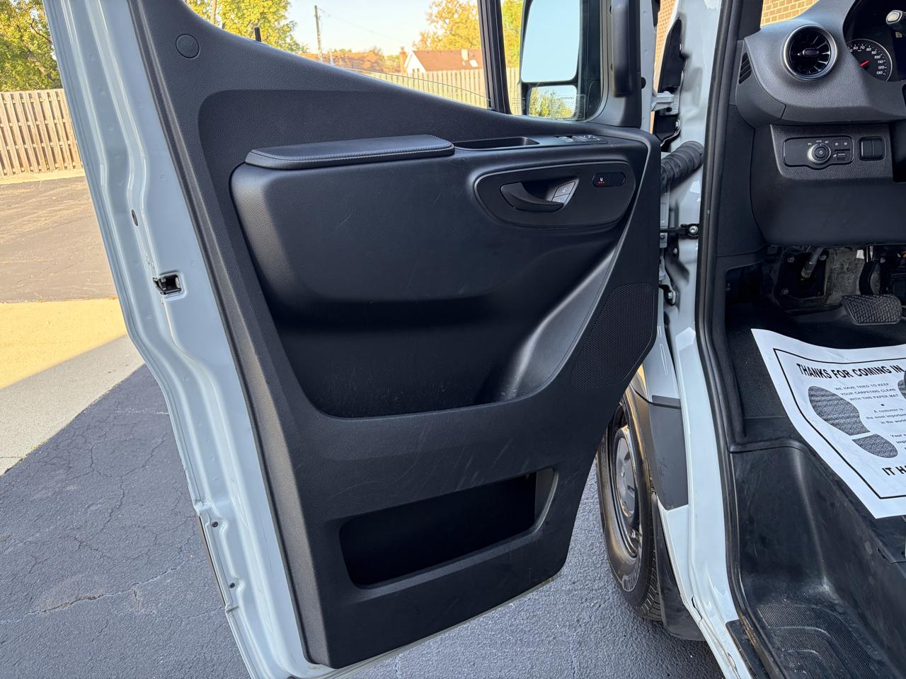 Mercedes-Benz Sprinter Van 2500 High Roof I4 Diesel HO 170" RWD 2024