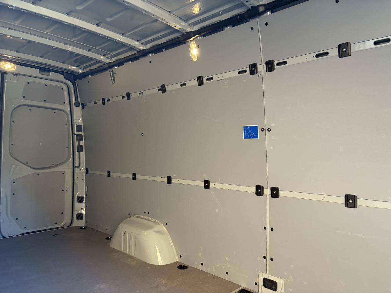 Mercedes-Benz Sprinter Van 2500 High Roof I4 Diesel HO 170" RWD 2024
