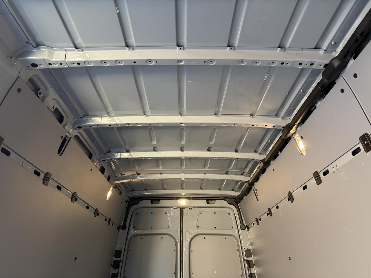 Mercedes-Benz Sprinter Van 2500 High Roof I4 Diesel HO 170" RWD 2024