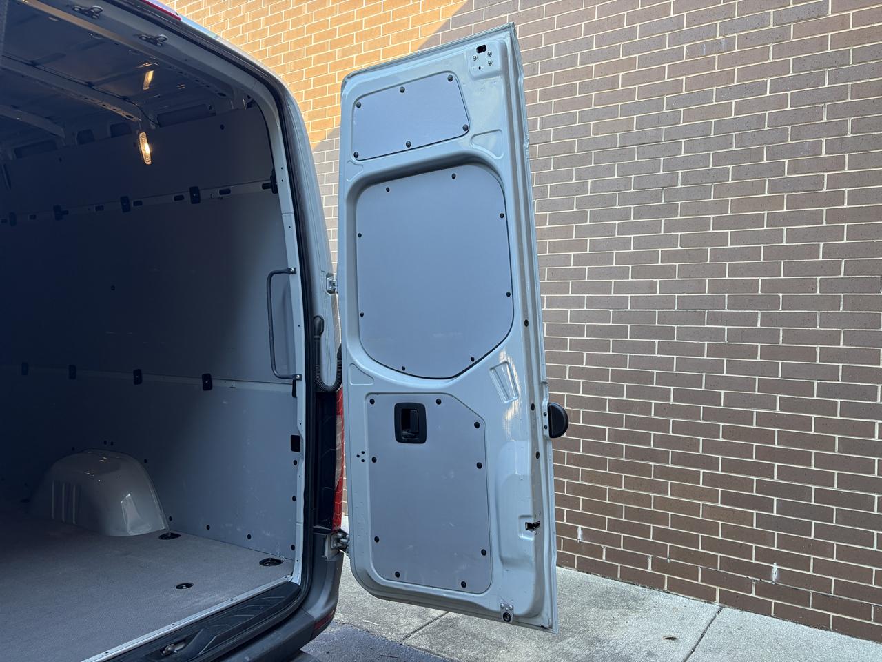Mercedes-Benz Sprinter Van 2500 High Roof I4 Diesel HO 170" RWD 2024