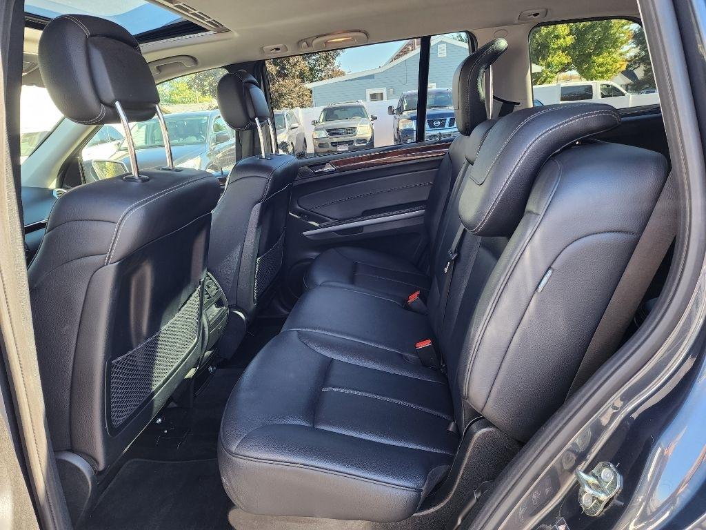 Mercedes-Benz GL-Class GL350 BlueTEC 2011