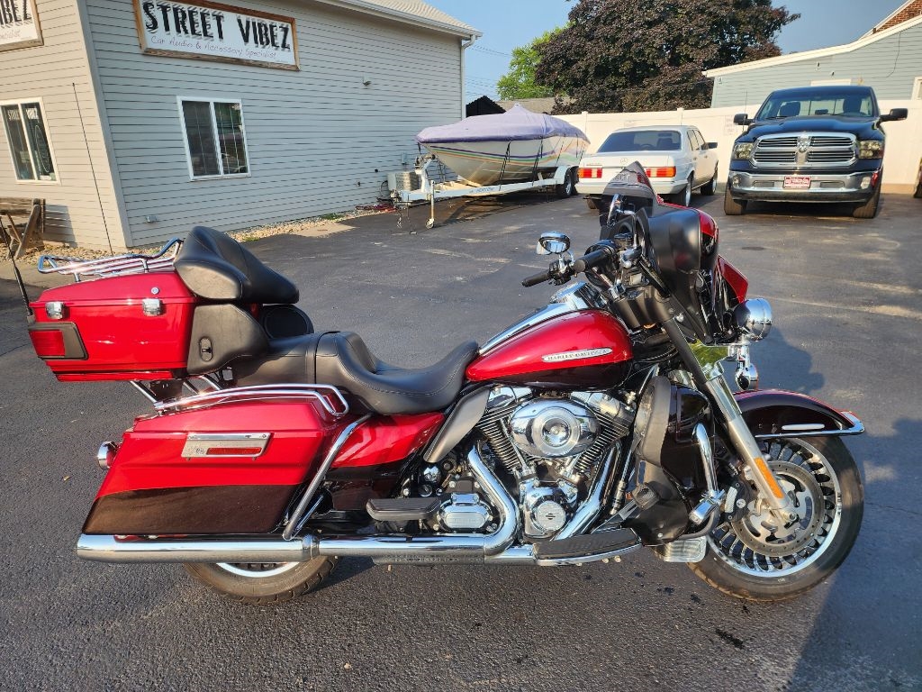 Harley-Davidson FLHTK  2013 Harley-Davidson FLHTK  2013