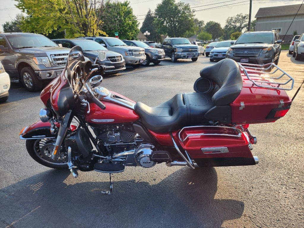 Harley-Davidson FLHTK  2013 Harley-Davidson FLHTK  2013