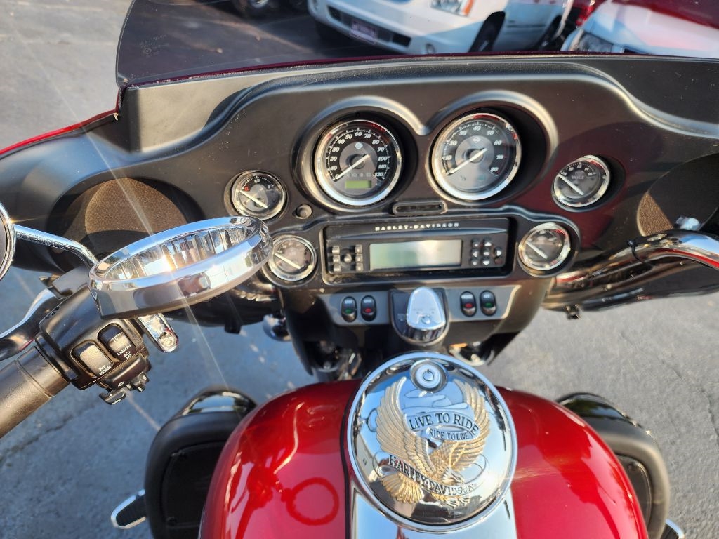 Harley-Davidson FLHTK  2013 Harley-Davidson FLHTK  2013