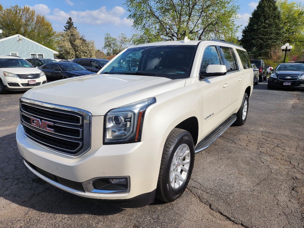 GMC Yukon XL SLT 1/2 Ton 4WD 2015 GMC Yukon XL SLT 1/2 Ton 4WD 2015