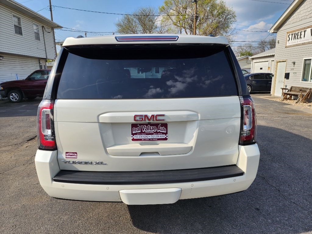 GMC Yukon XL SLT 1/2 Ton 4WD 2015 GMC Yukon XL SLT 1/2 Ton 4WD 2015