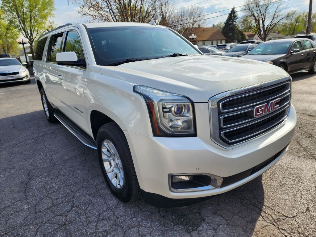 GMC Yukon XL SLT 1/2 Ton 4WD 2015 GMC Yukon XL SLT 1/2 Ton 4WD 2015