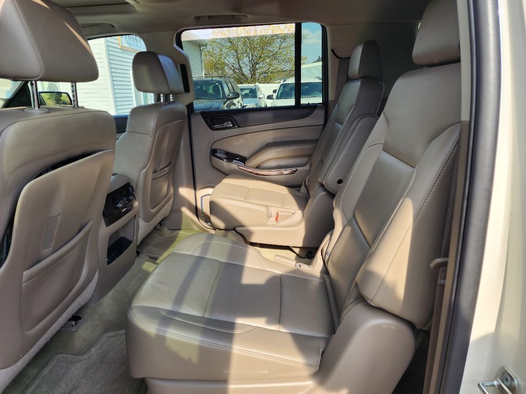 GMC Yukon XL SLT 1/2 Ton 4WD 2015 GMC Yukon XL SLT 1/2 Ton 4WD 2015