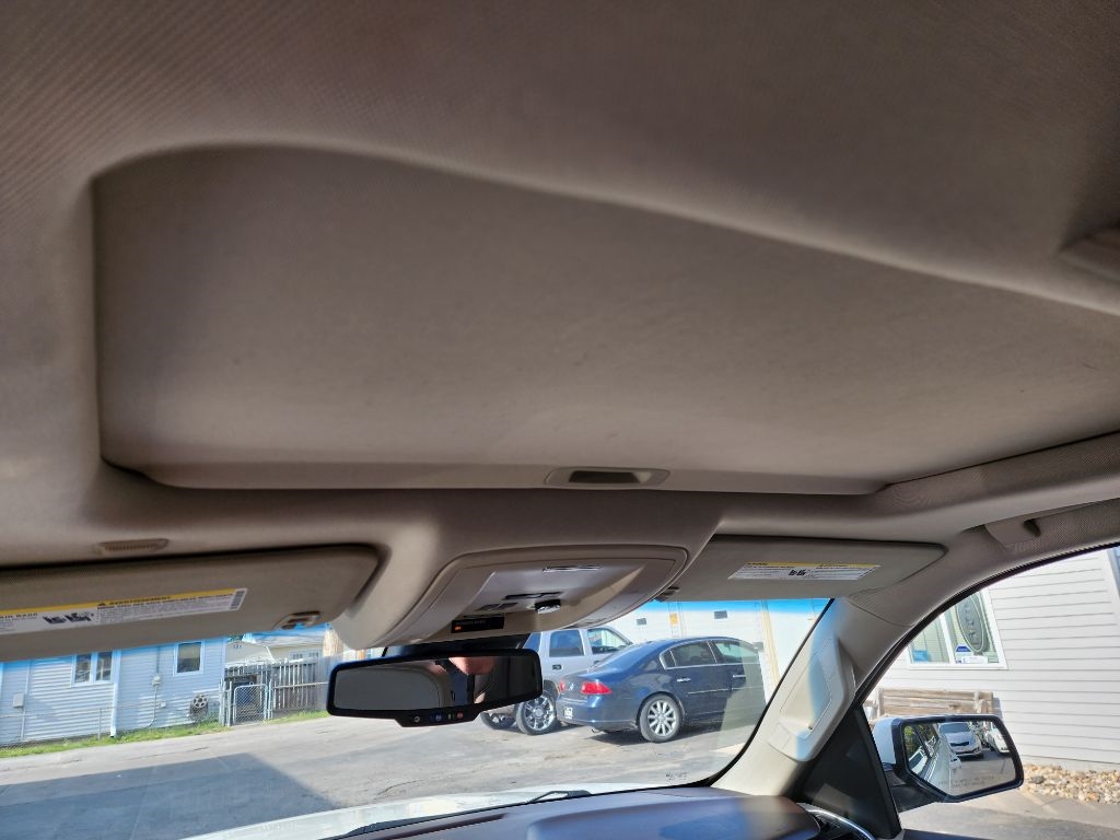 GMC Yukon XL SLT 1/2 Ton 4WD 2015 GMC Yukon XL SLT 1/2 Ton 4WD 2015