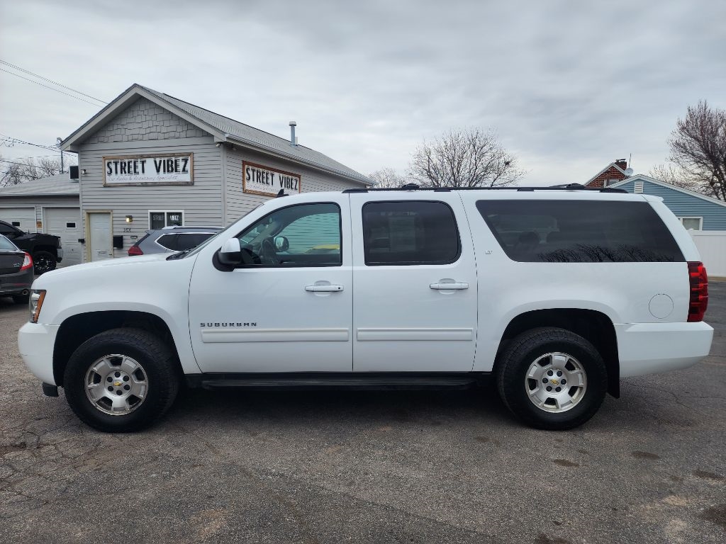 Chevrolet Suburban LT 1500 4WD 2010 Chevrolet Suburban LT 1500 4WD 2010