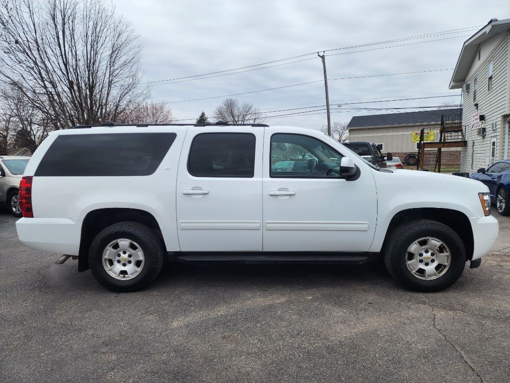 Chevrolet Suburban LT 1500 4WD 2010 Chevrolet Suburban LT 1500 4WD 2010