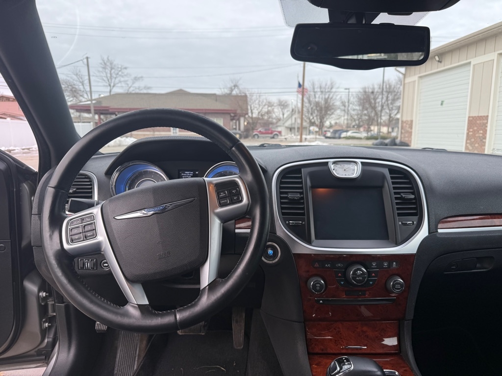 Chrysler 300 Limited RWD 2012