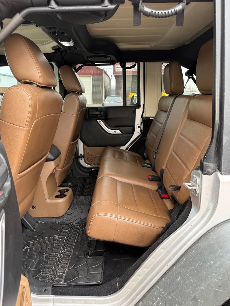 Jeep Wrangler Unlimited Rubicon 4WD 2011